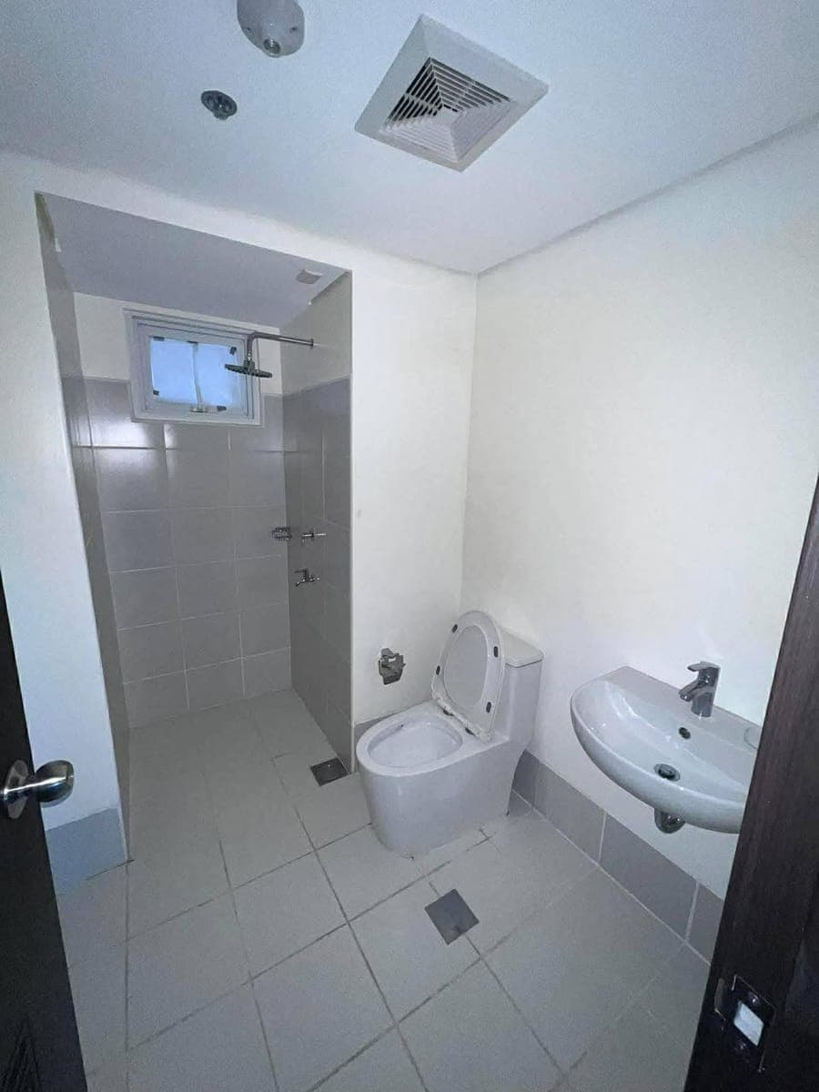 🏢FOR RENT: 2 Bedroom Unit🏢 - photo 3