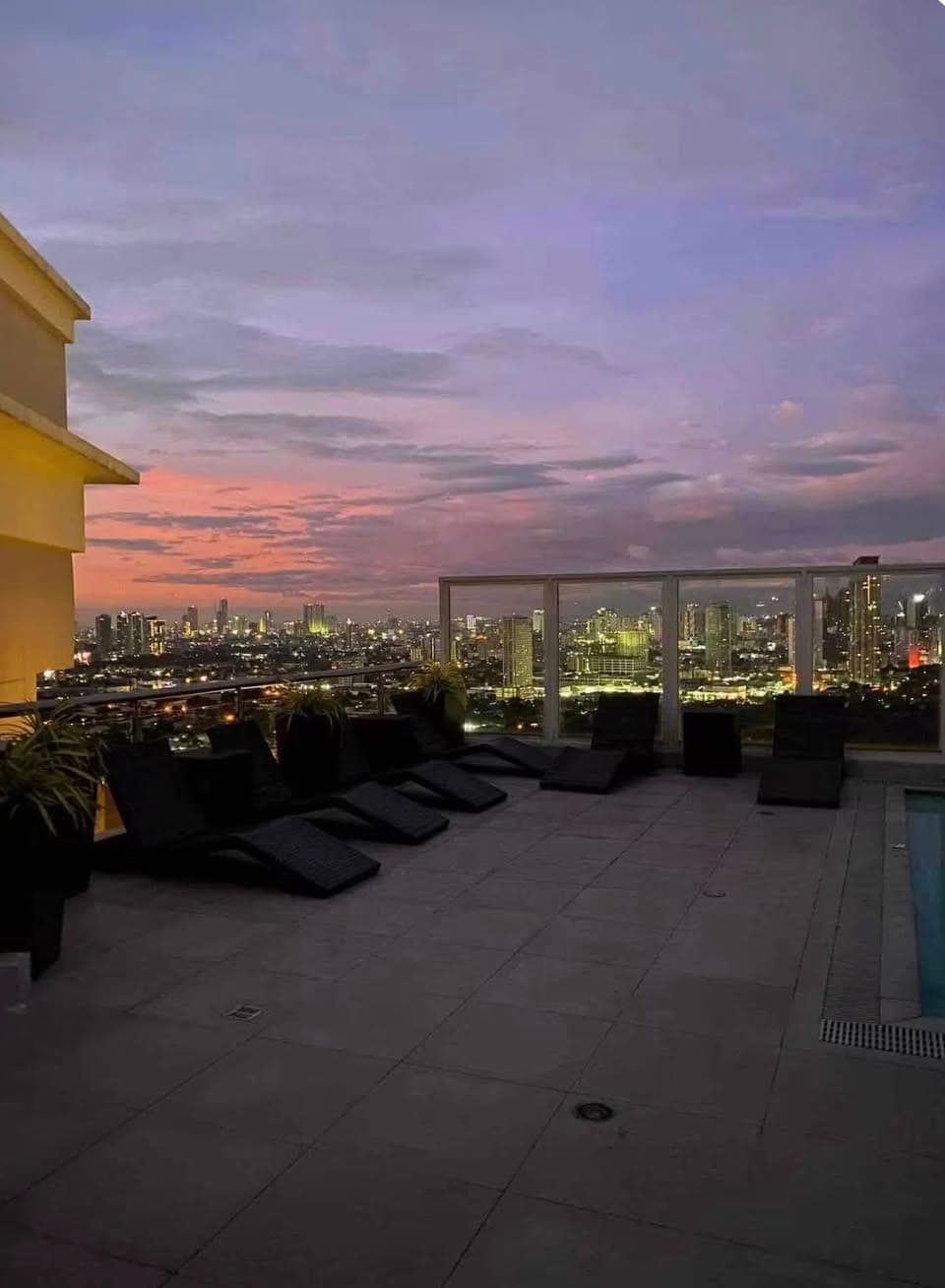 LIVE IN STYLE AT VISTA SHAW RESIDENCES CONDOMINIUM - photo 2
