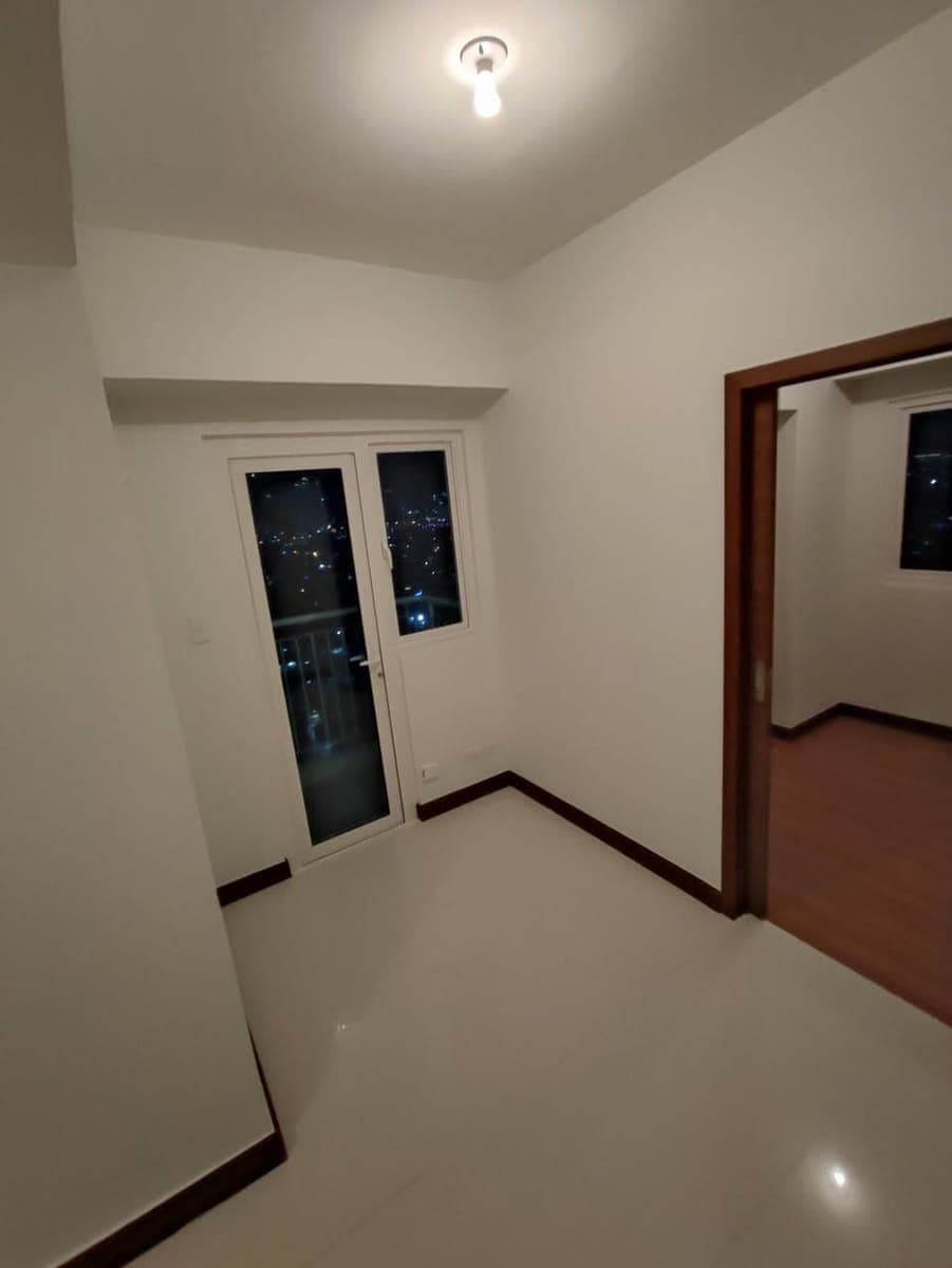 For rent  one bedroom condominium in taft  pasay - photo 1