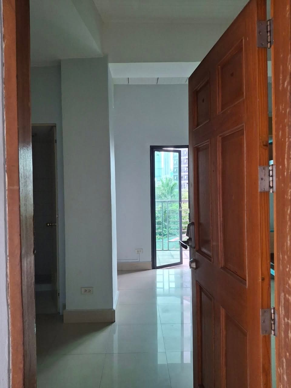 🏢 CONDO FOR RENT NEAR UST - photo 3