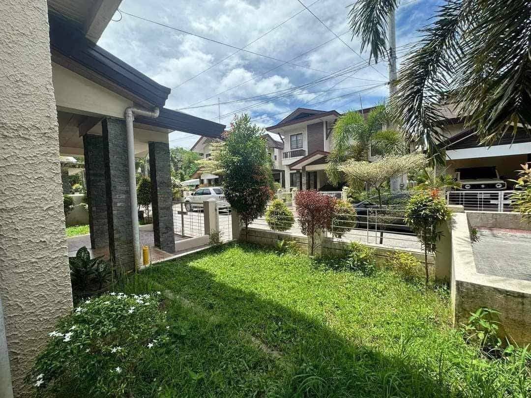 🔥TWIN PALMS RESIDENCES FULLY FURNISHED 2-STOREY HOUSE FOR Rent or for sale 🔥𝙈𝙖𝙖 𝘿𝙖𝙫𝙖𝙤 𝘾𝙞... - photo 2
