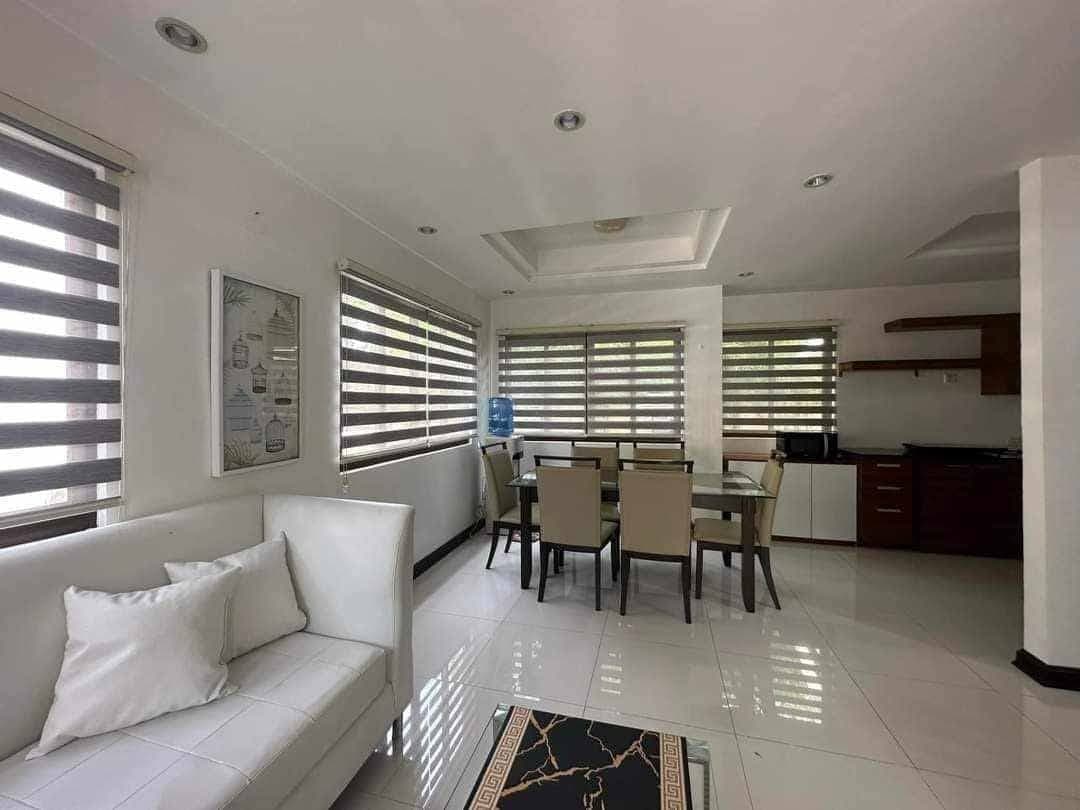 🔥TWIN PALMS RESIDENCES FULLY FURNISHED 2-STOREY HOUSE FOR Rent or for sale 🔥𝙈𝙖𝙖 𝘿𝙖𝙫𝙖𝙤 𝘾𝙞... - photo 1