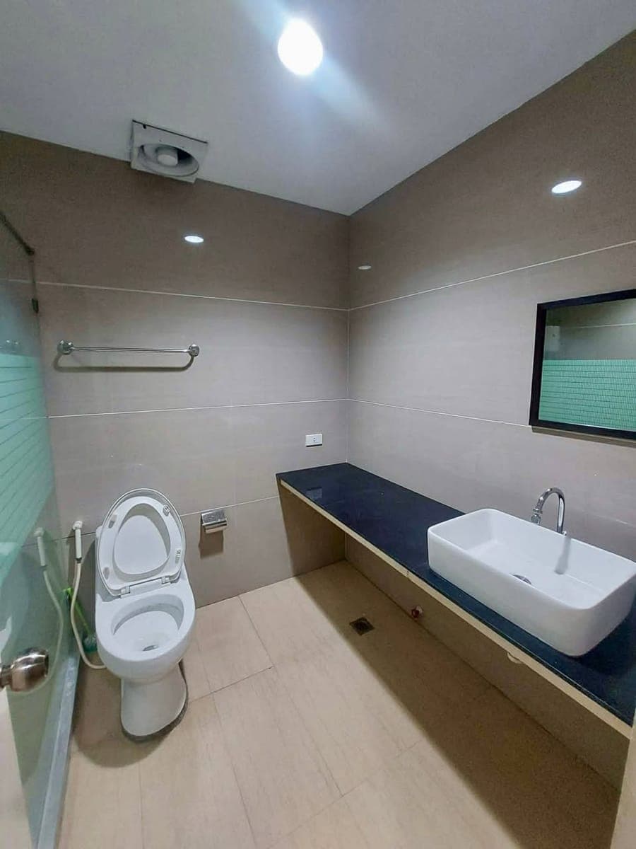 MALE BEDSPACE FOR RENT - photo 5