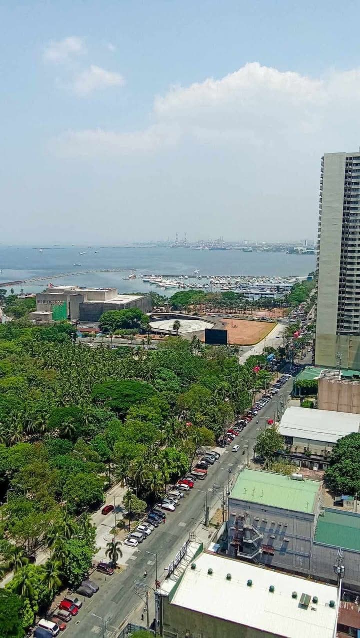 💎 1 Bedroom  🌇 Breeze Residences - photo 5