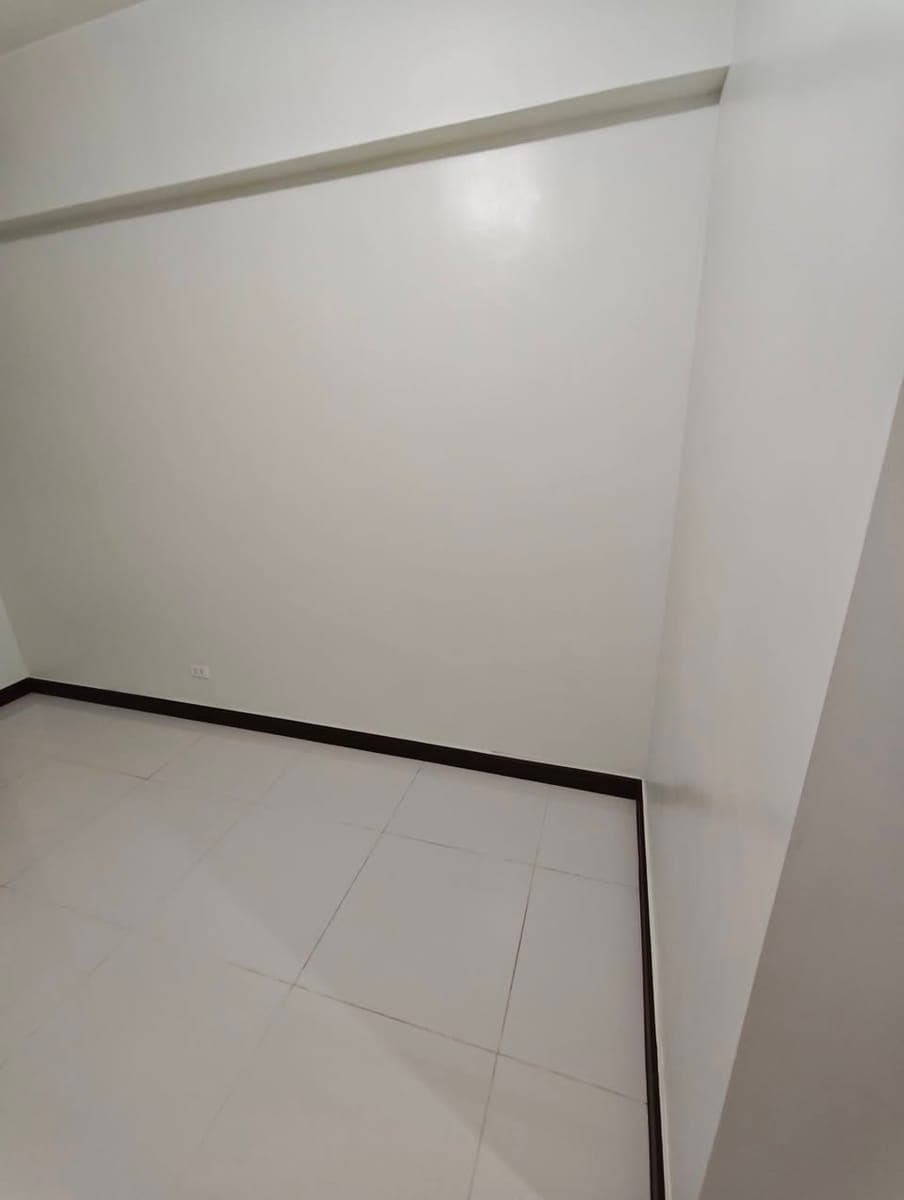 For Rent Condominium in Pasay - photo 4