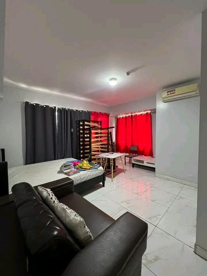 ₱50K MONTHLY‼️ | SPACIOUS 3BR UNIT WITH BALCONY IN MONARCH PARKSUITES - photo 3