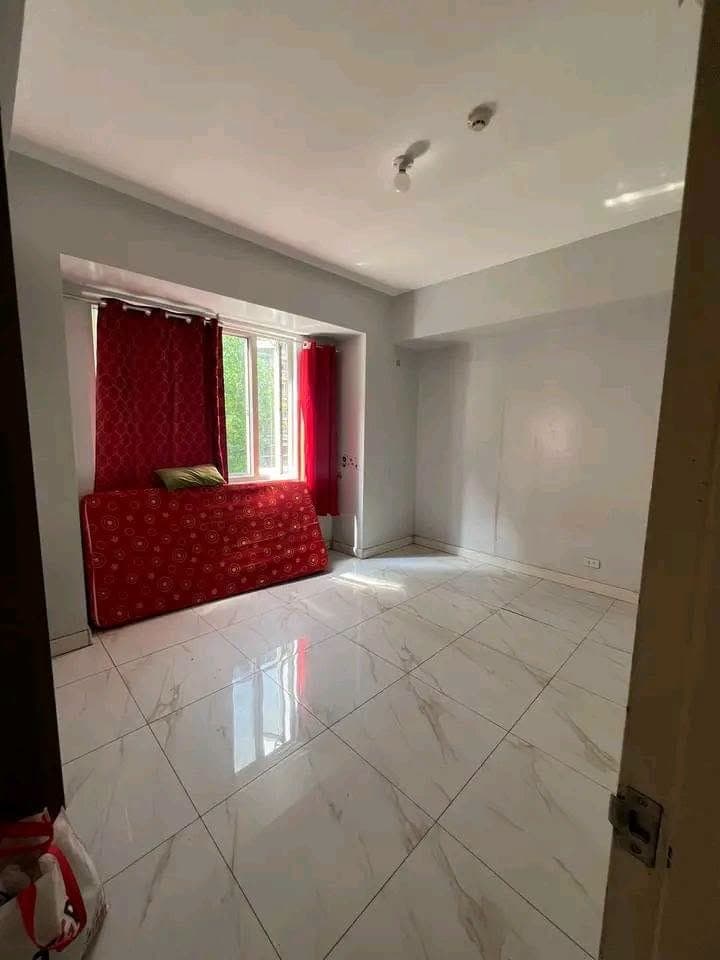 ₱50K MONTHLY‼️ | SPACIOUS 3BR UNIT WITH BALCONY IN MONARCH PARKSUITES - photo 4