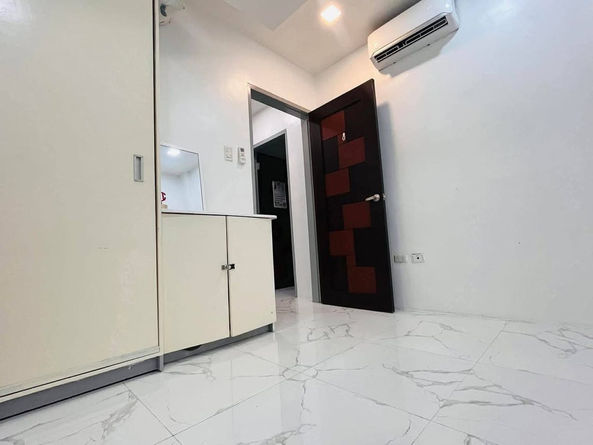 🏡 FOR RENT: Newly Renovated Multi-Level Home – ₱50,000/month - photo 5