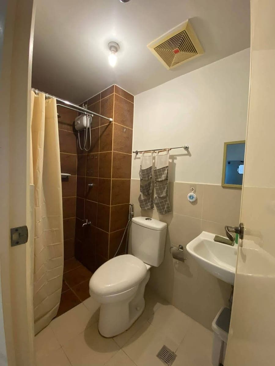 🏢 Fully Furnished Studio Unit for Rent - photo 5