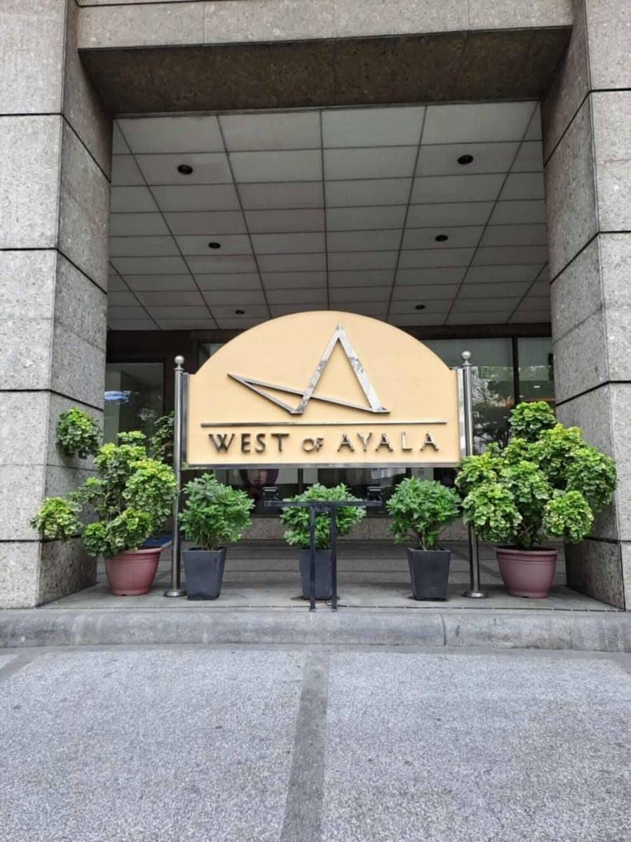 Makati condo for rent near rcbc tower and Makati medical - photo 1