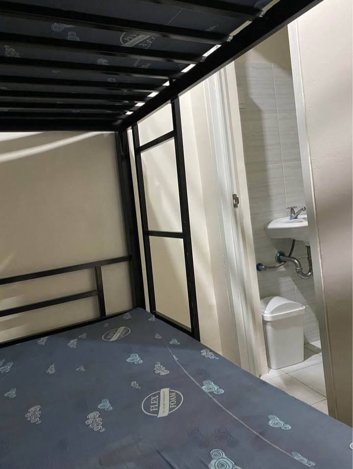 STUDIOTYOE ROOM FOR RENT - photo 4