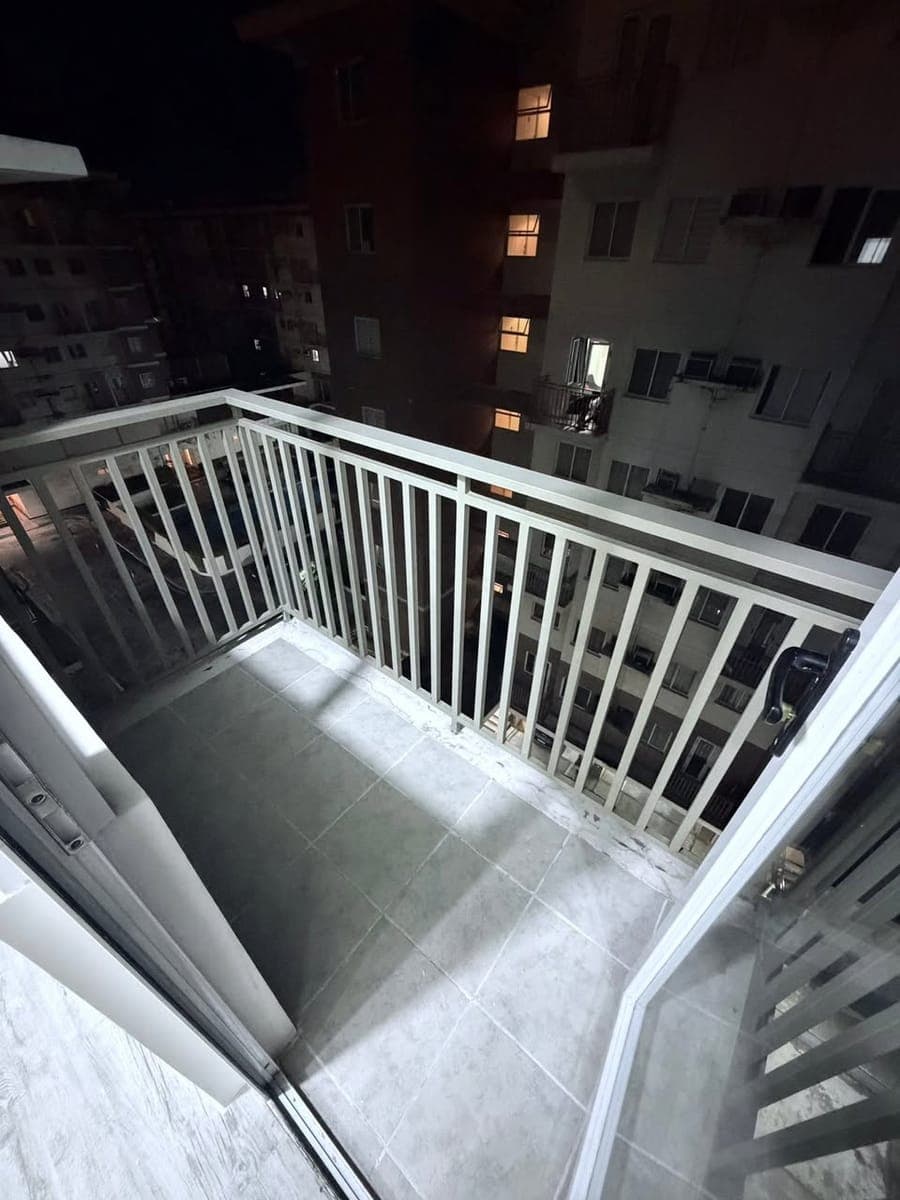 🏡 BRAND NEW STUDIO WITH BALCONY + PARKING FOR RENT - photo 1