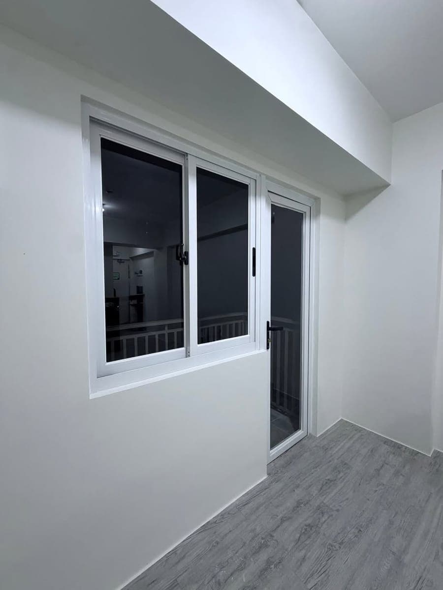 🏡 BRAND NEW STUDIO WITH BALCONY + PARKING FOR RENT - photo 3