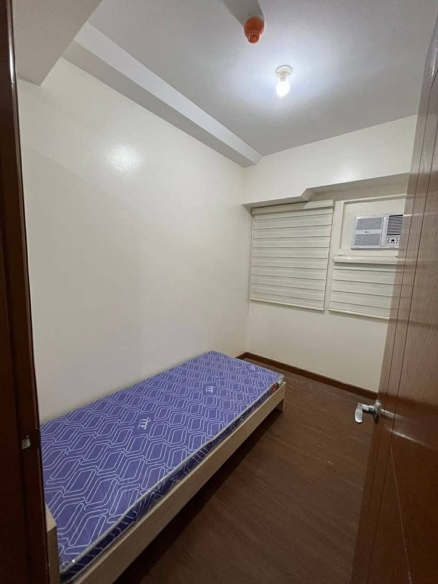 FOR RENT - Furnished 39sqm 2BR with Balcony - photo 2
