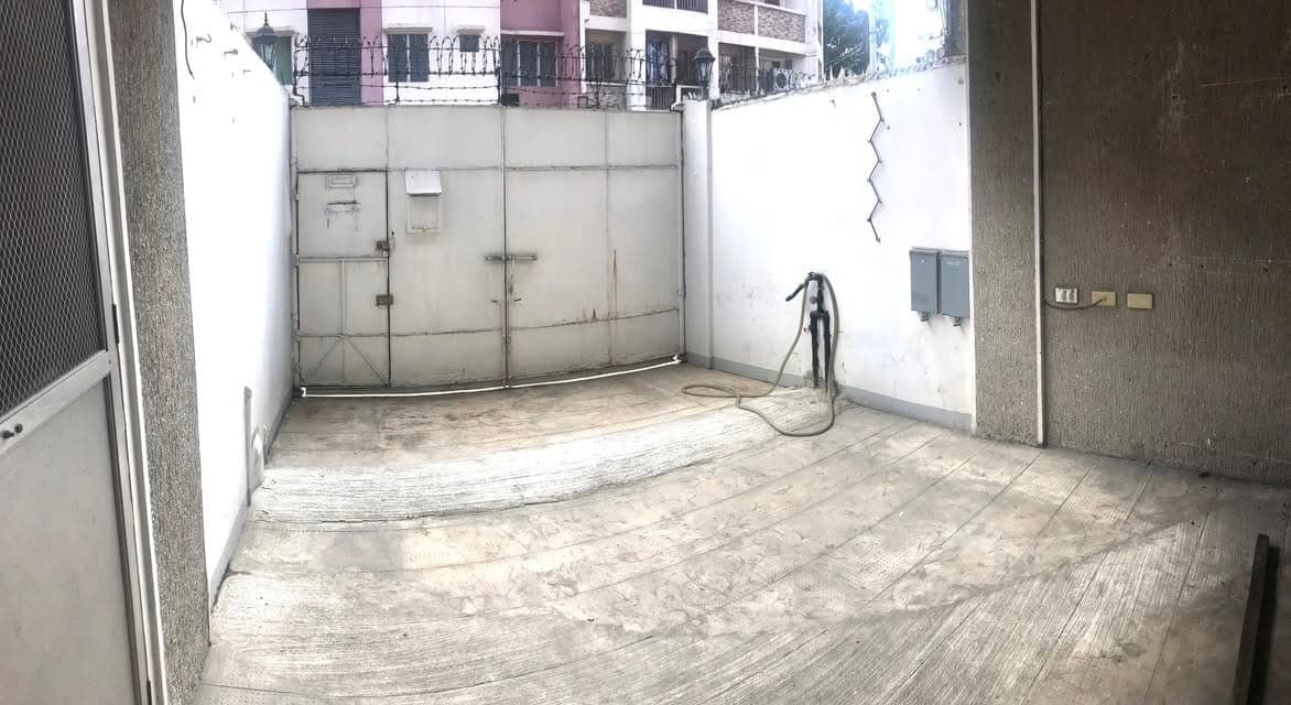 Makati for rent: 92 SQM  @  ₱30,000/month - photo 1