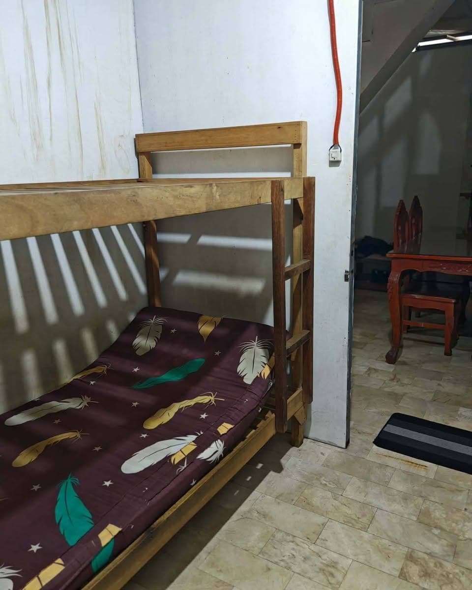Room for Rent - photo 5