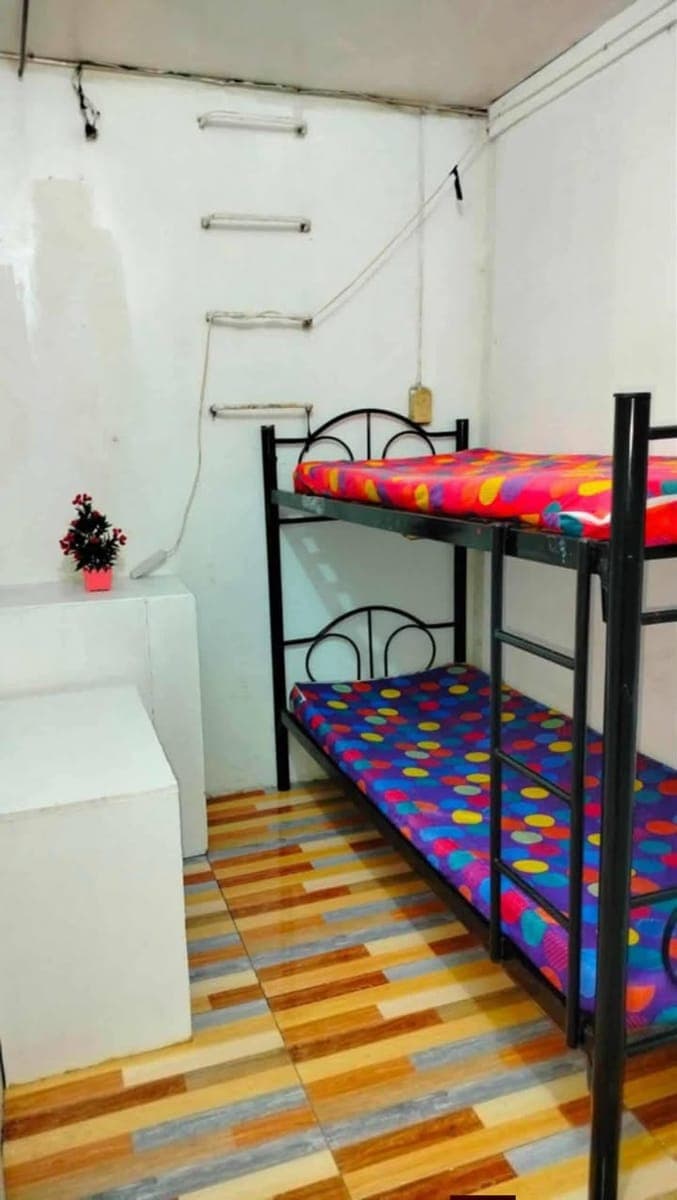 ROOM FOR RENT/BEDSPACER - photo 1