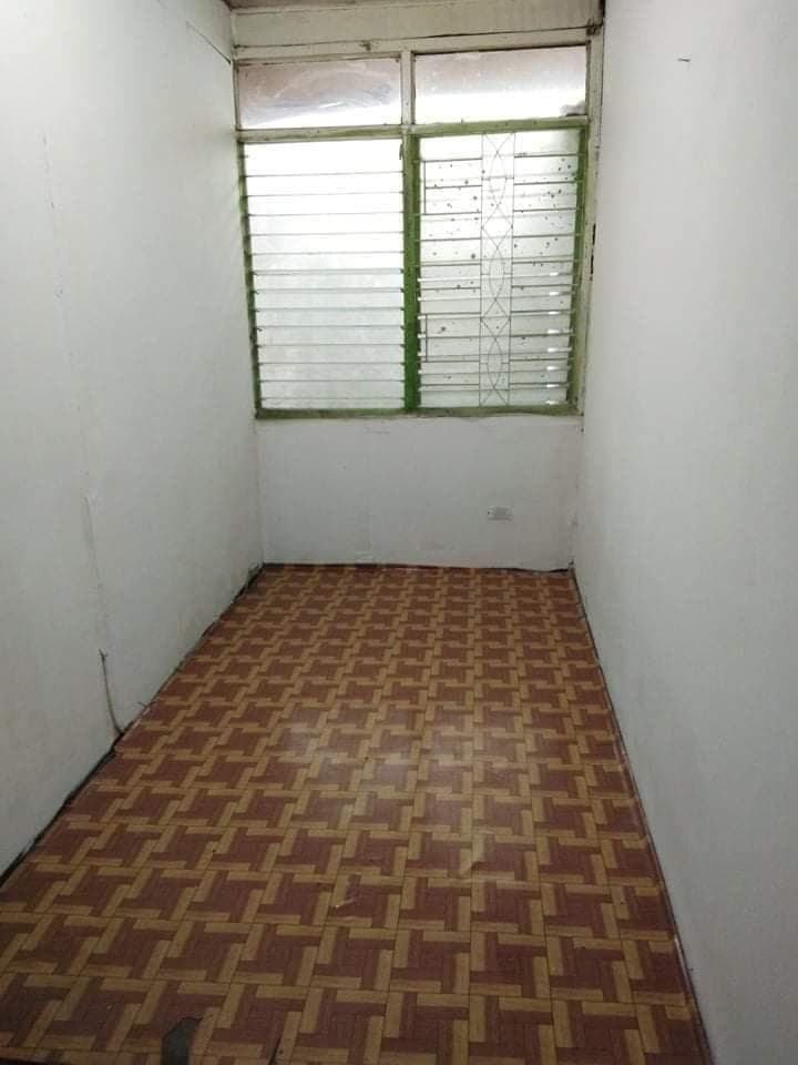 ROOM FOR RENT - photo 1