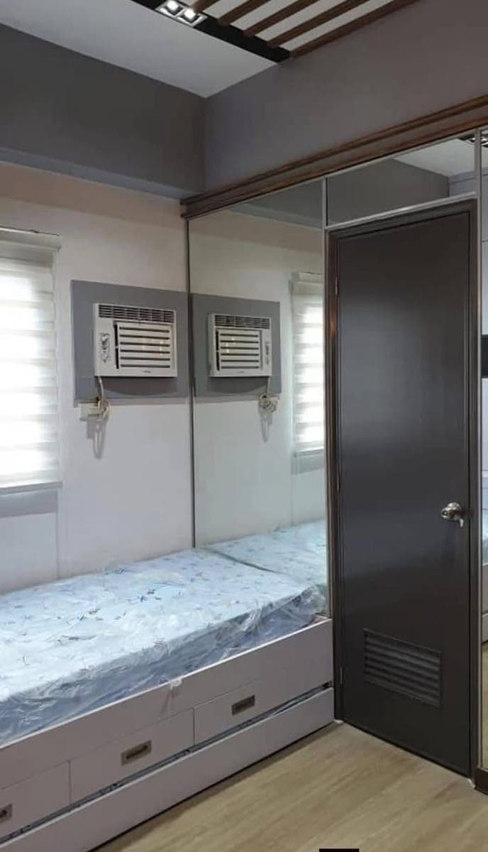 FOR RENT: ₱15,000/month. - Inclusive condo dues - photo 5