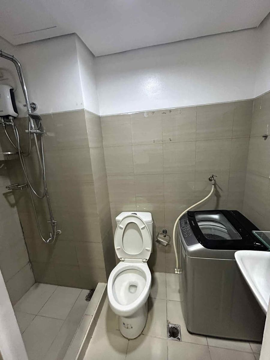 UPDATED!!!!!!! (CONDO SHARING) - photo 5