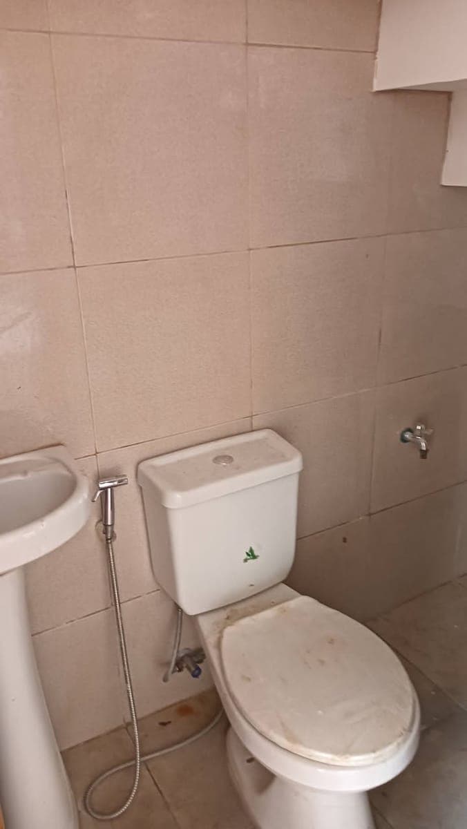 🏡 3 storey House  for Rent ( BRAND NEW ) 2 bedrooms, perfect for  families or professional.. - photo 2