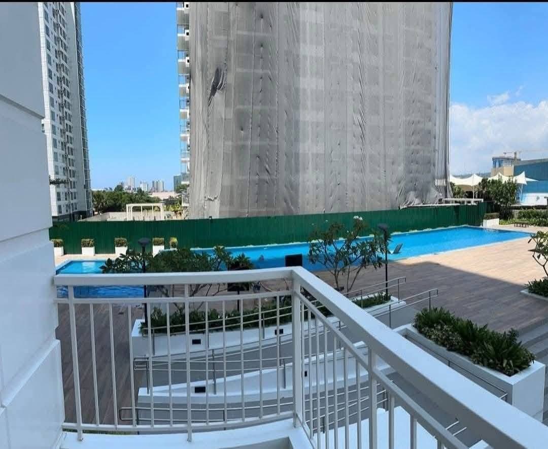 CONDO FOR RENT / SALE – DOWNTOWN DAVAO CITY - photo 4