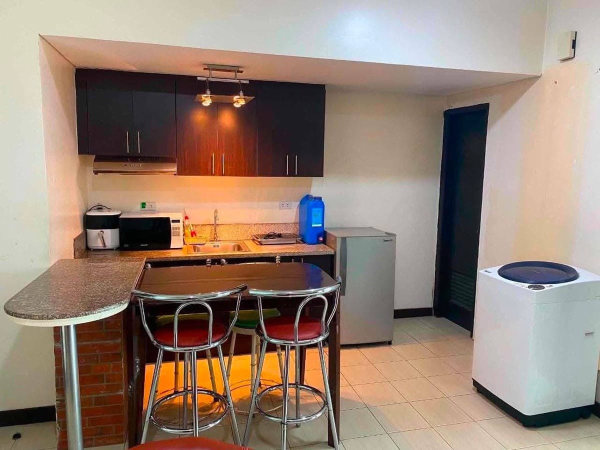 𝐅𝐎𝐑 𝐑𝐄𝐍𝐓 Two Bedrooms Condo At SAN LORENZO PLACE - photo 2