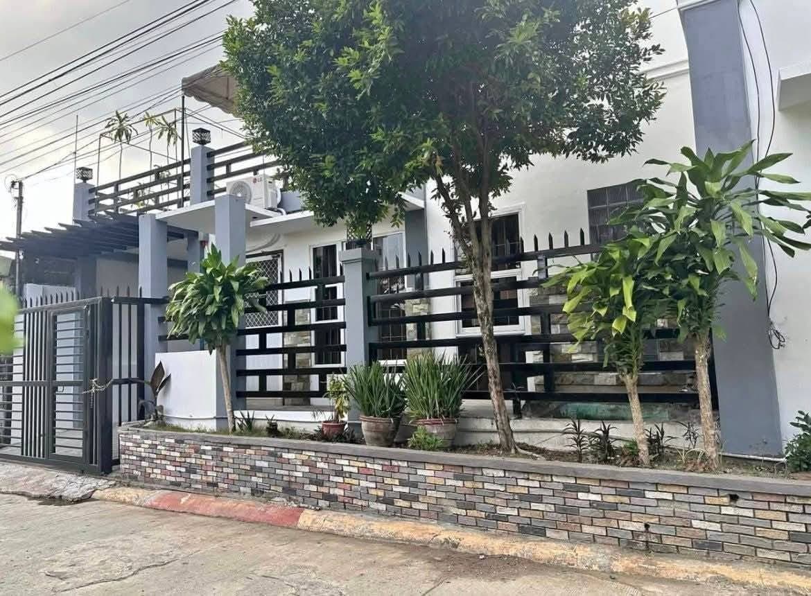 FULLY FURNISHED HOUSE FOR  RENT CABANTIAN - photo 1
