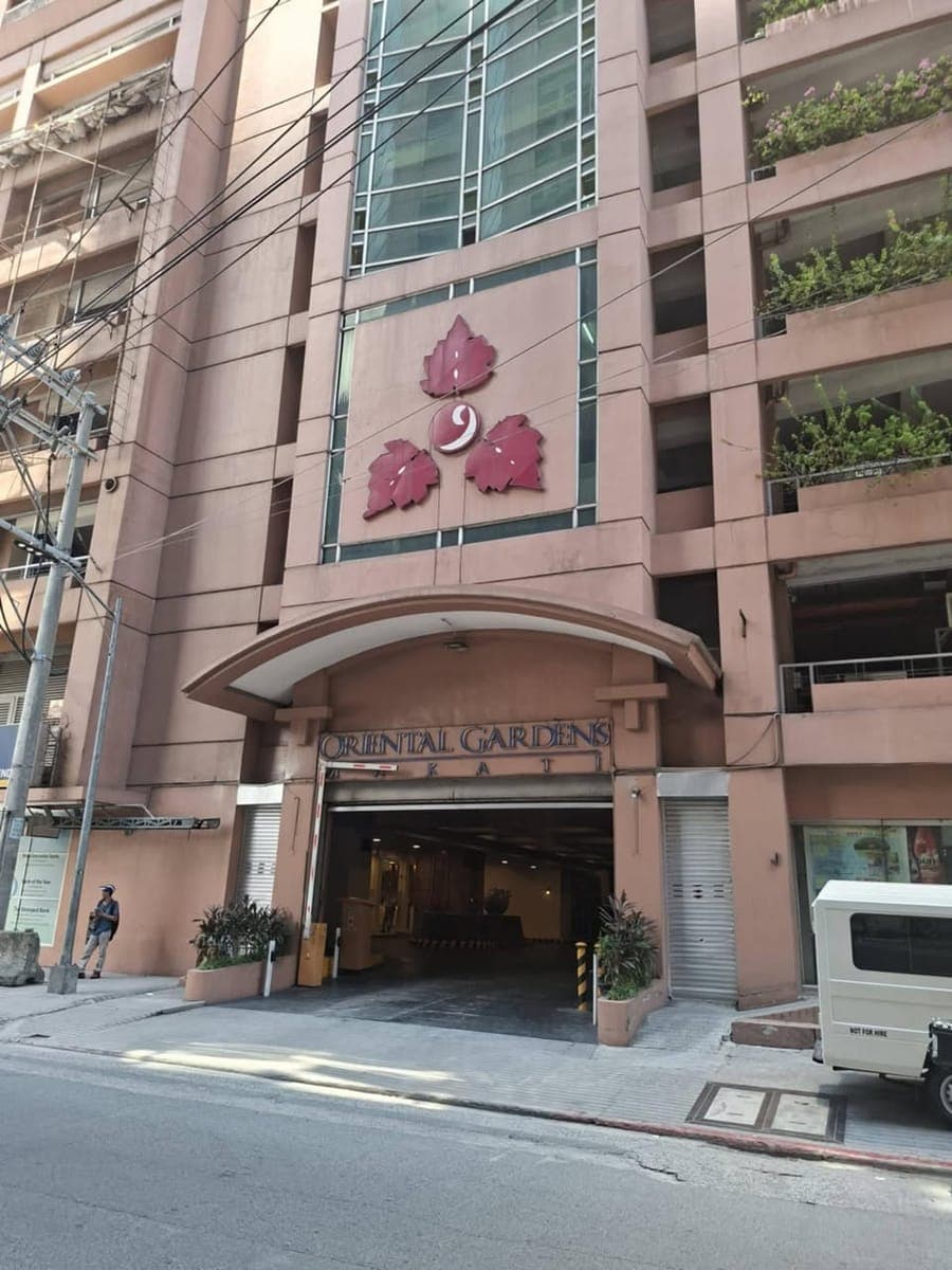 Makati condo 1bedroom 18k 1deposit 1advance 1yr Contract - photo 1