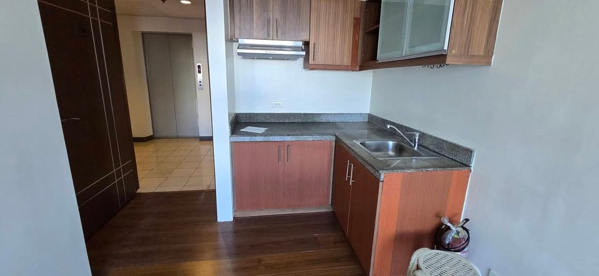 Best Rent ❗️🏭 Metro Tower 🔖For Rent P 20 K - Binondo Manila. - photo 3