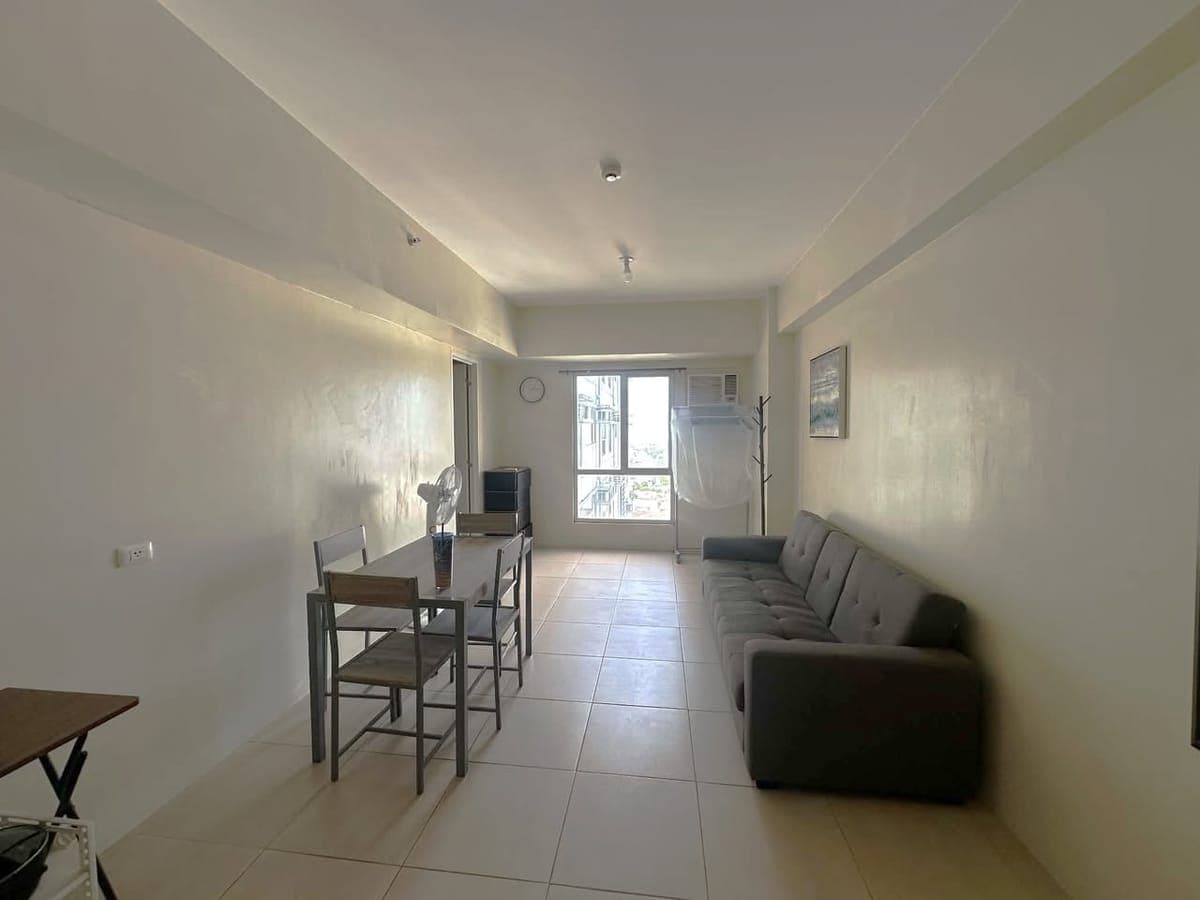 Fully Furnished Studio Condo Unit For Rent - 28th Floor Tower 2 Avida Towers Vita - photo 1