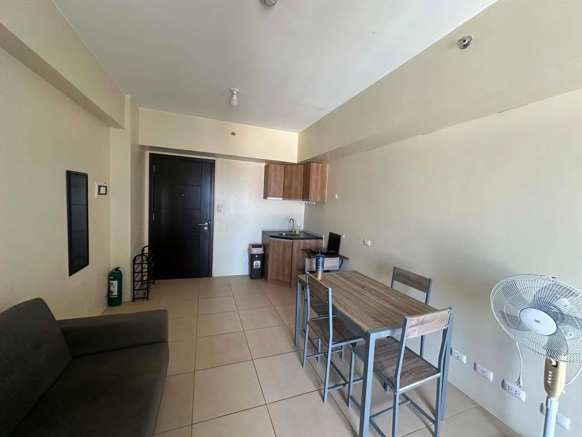Fully Furnished Studio Condo Unit For Rent - 28th Floor Tower 2 Avida Towers Vita - photo 4