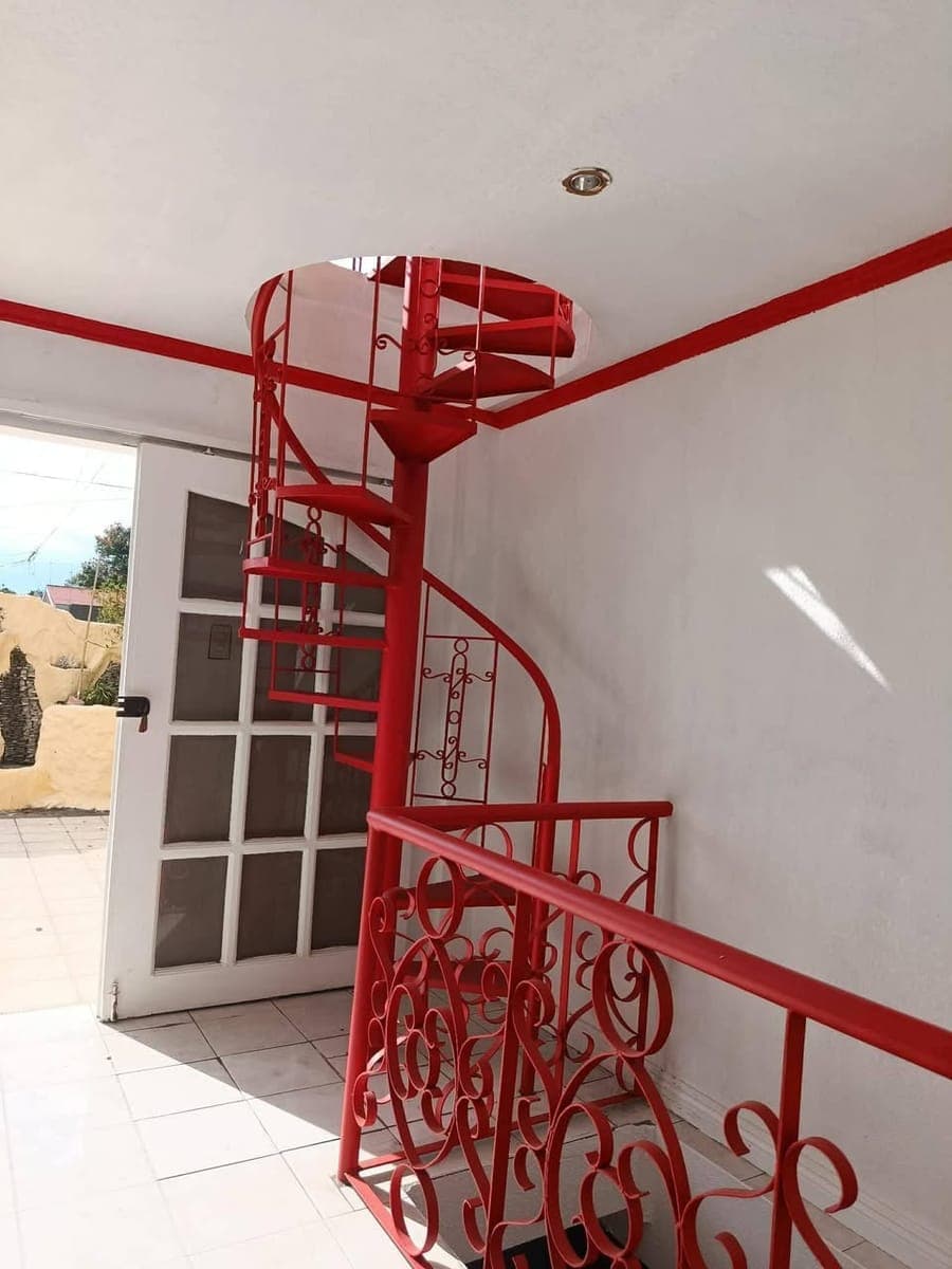 🏡 3 Storey House for Rent ‼️ - photo 3