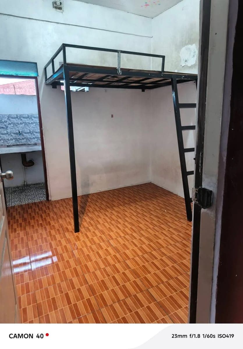 LOFT TYPE FOR RENT - photo 4