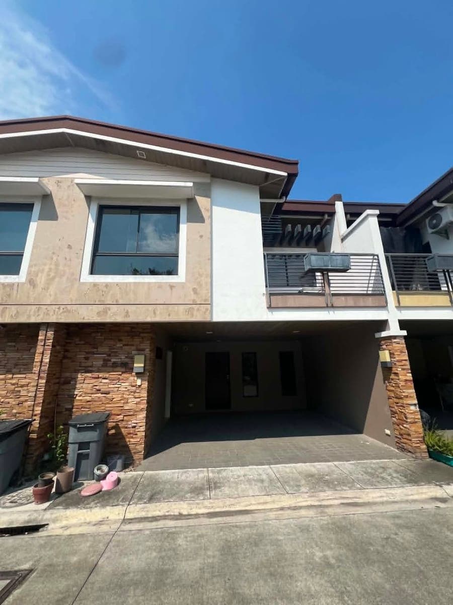 3BR Townhouse for Rent in Merville - photo 2