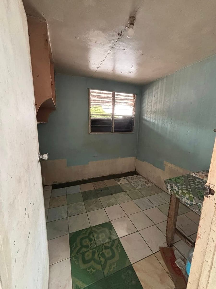 Room For Rent - photo 1