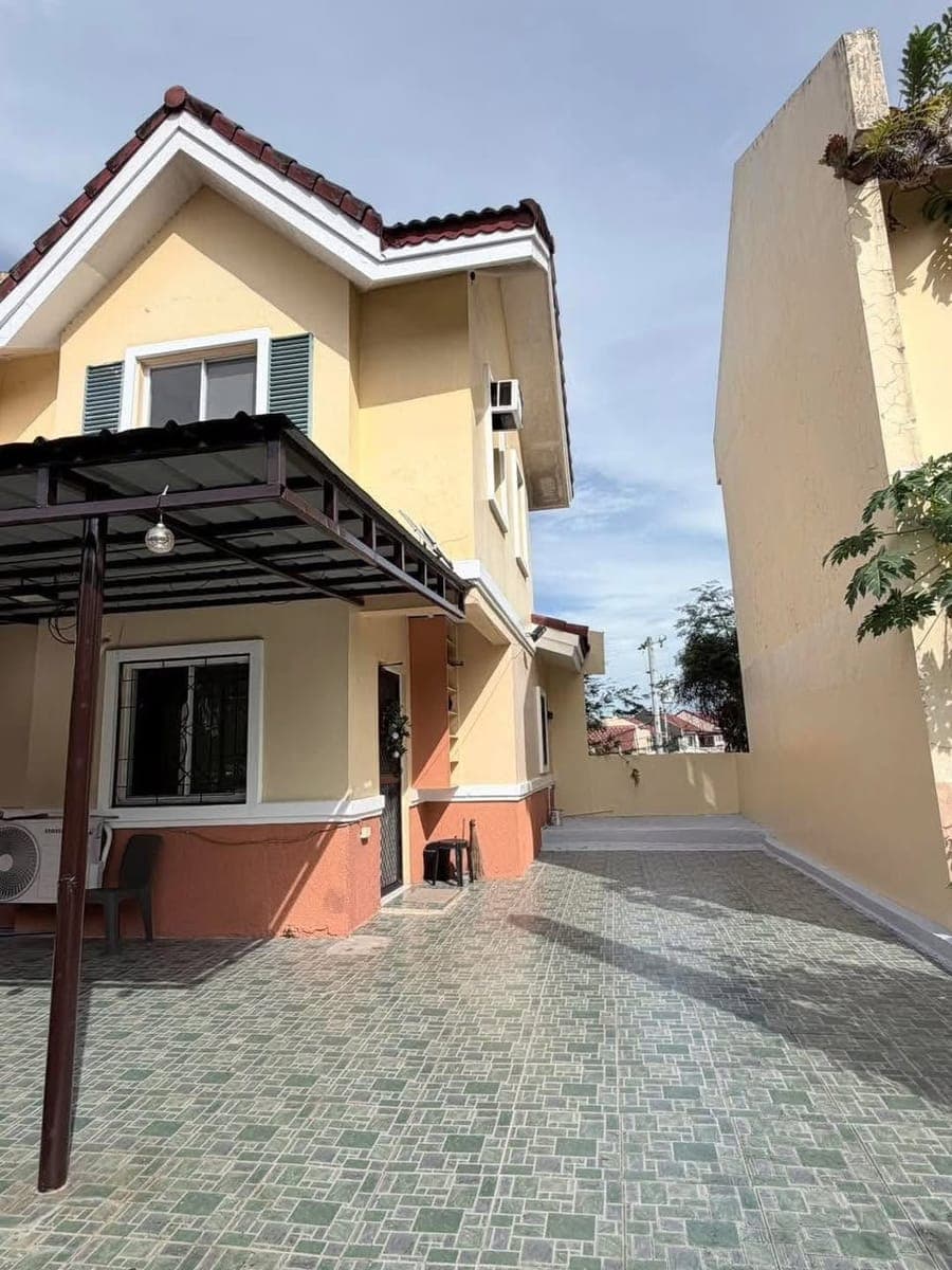 🏡 AVAILABLE NOW FOR RENT 🏡 - photo 2