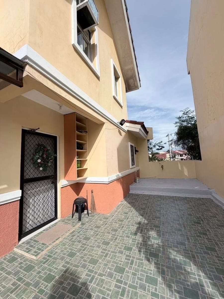 🏡 AVAILABLE NOW FOR RENT 🏡 - photo 3