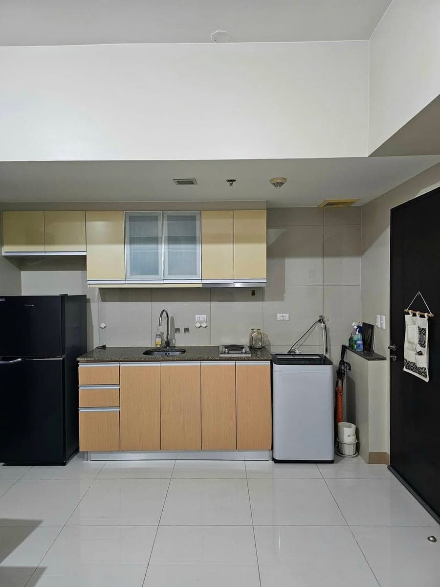 FOR RENT: ONE EASTWOOD AVENUE TOWER 1 - photo 2