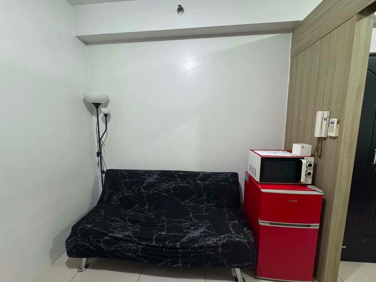 14K MONTHLY IN BREEZE RESIDENCES ‼️ - photo 2