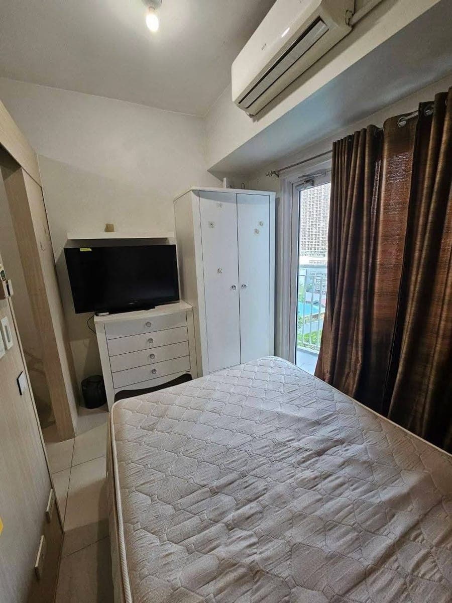 𝐅𝐎𝐑 𝐑𝐄𝐍𝐓 One Bedroom with Balcony Condo at Jazz Residences - photo 4