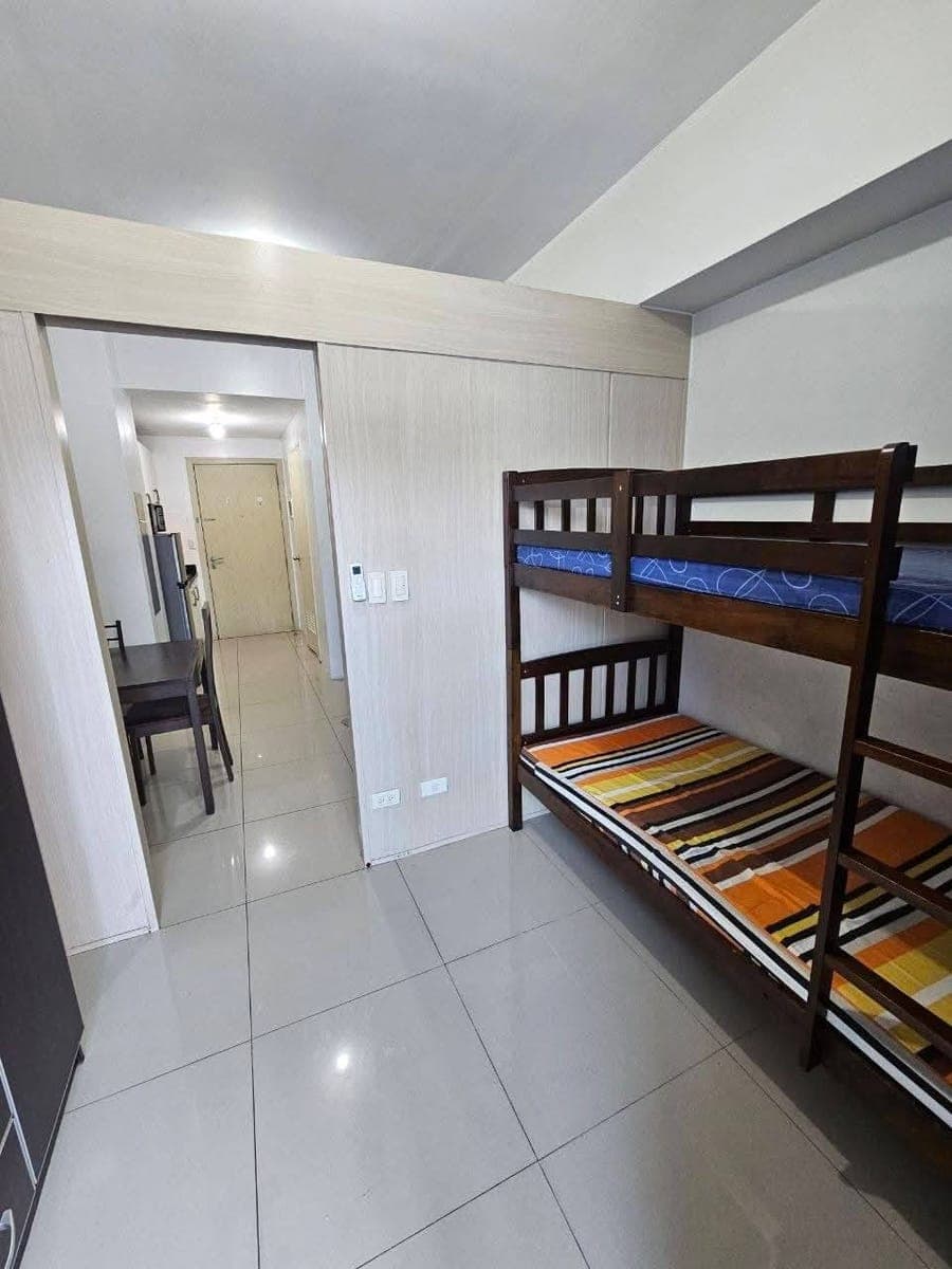 𝐅𝐎𝐑 𝐑𝐄𝐍𝐓 One Bedroom with Balcony Condo at Jazz Residences - photo 2
