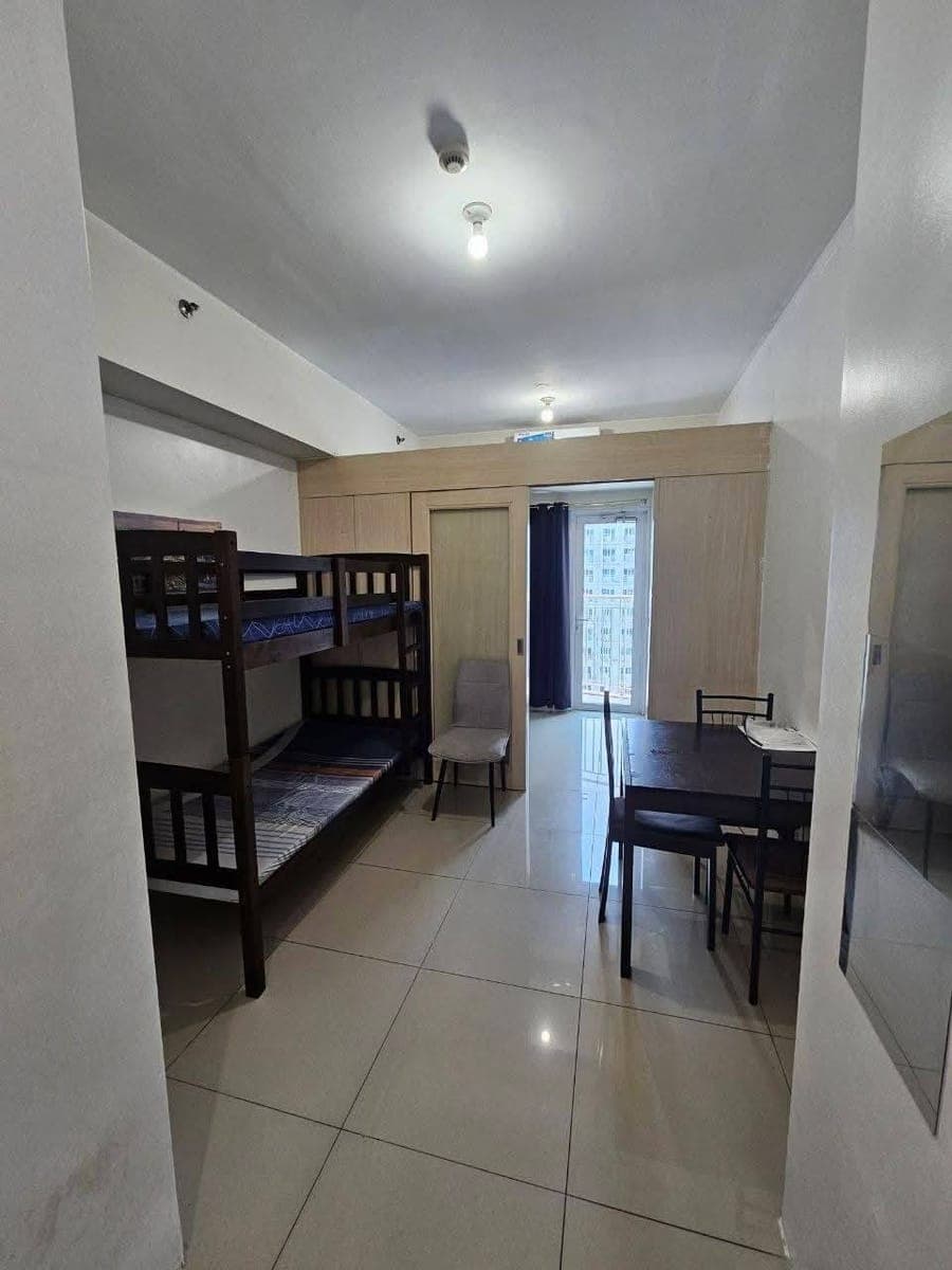 𝐅𝐎𝐑 𝐑𝐄𝐍𝐓 One Bedroom with Balcony Condo at Jazz Residences - photo 4