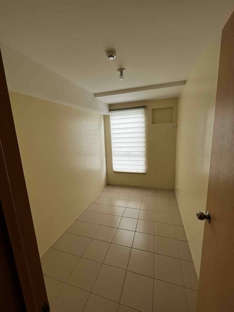 FOR RENT 2 BEDROOM BARE 💯 - photo 2
