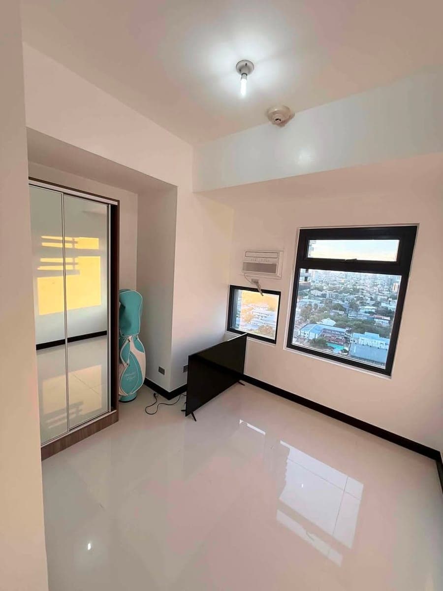 ✨🏙️ FOR LEASE | Elegant Studio Residence at Chimes Greenhills 🏙️✨ - photo 1