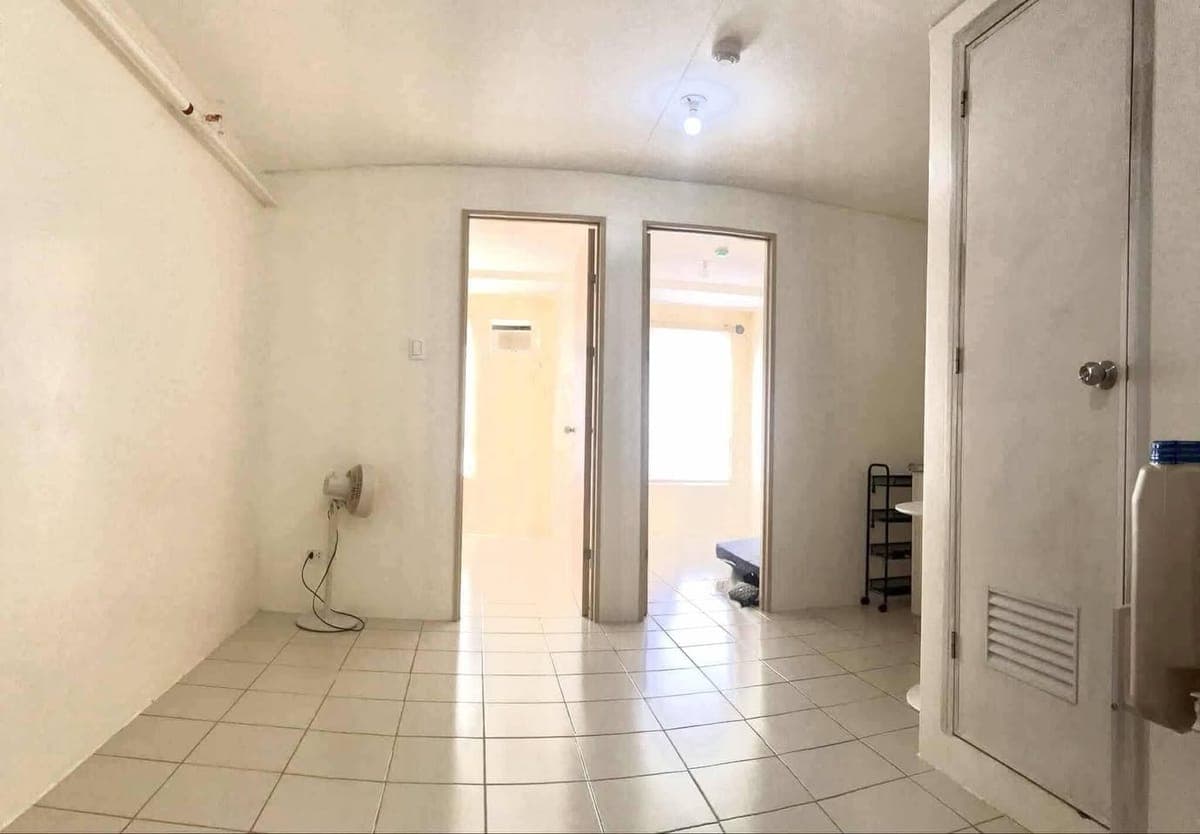 ‼️ Bare Unit for Rent ‼️ - photo 3