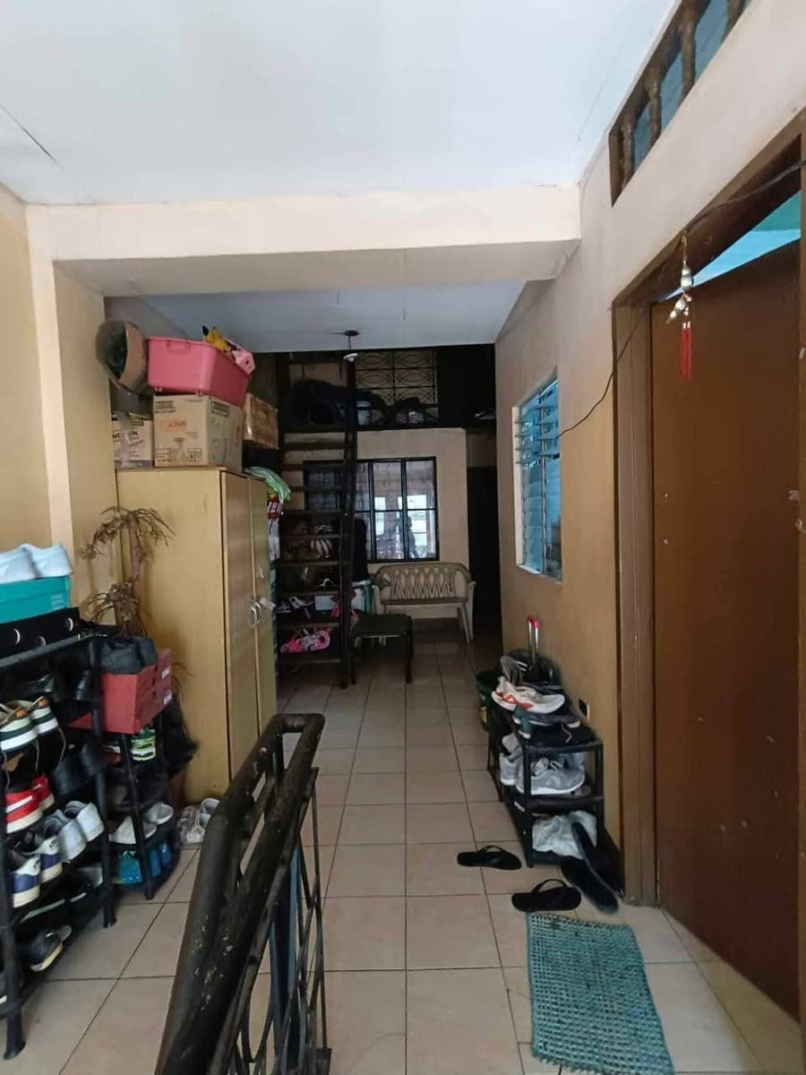 Looking for male ka-share sa room with own bed, 3,000php one month deposit one month advance include... - photo 5