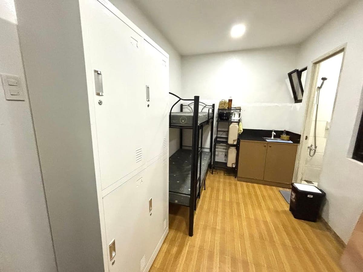 FEMALE ROOM FOR SHARING (2 of 4 beds available) - photo 2