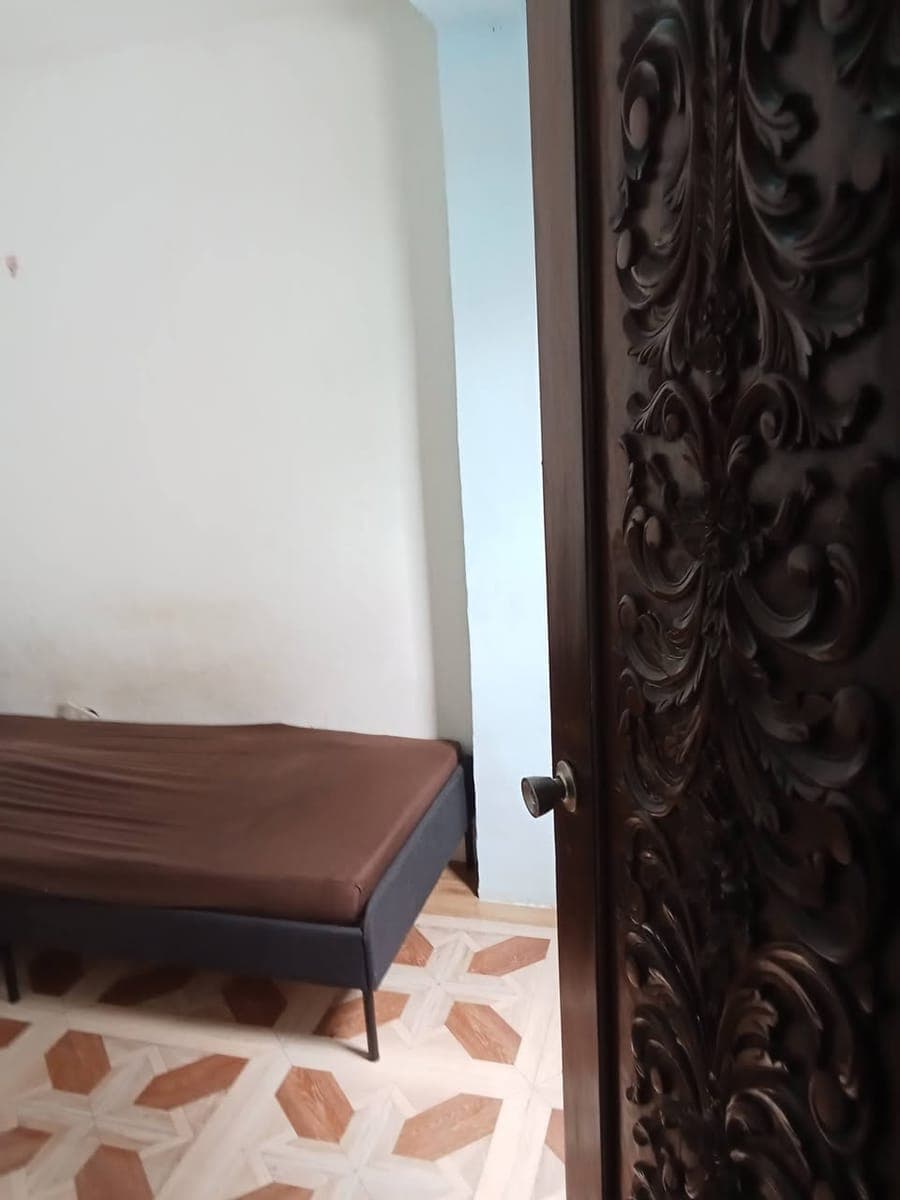 SOLO Male/Female Bed Spacer/Room for rent for "STUDENT" - photo 3