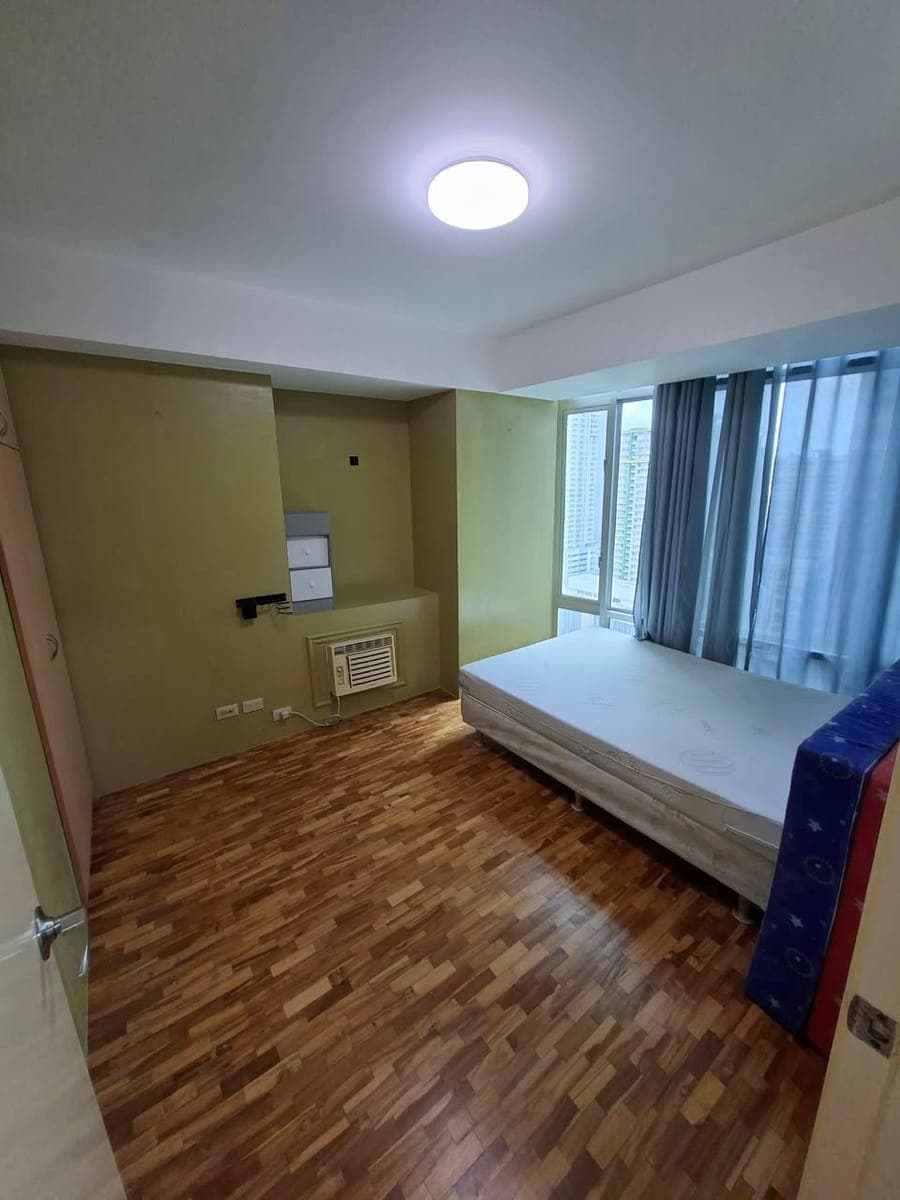 Big 1bedroom 45sqm makati condo for rent - photo 3